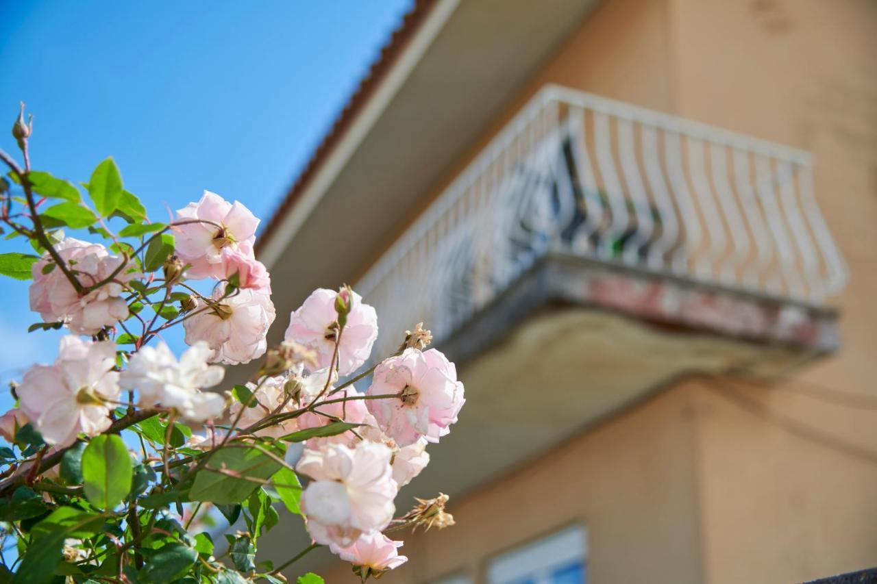 Bright Apartment With Garden In Cascais Exterior foto